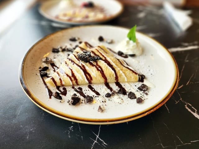 Cookies 'N Cream Crêpe.