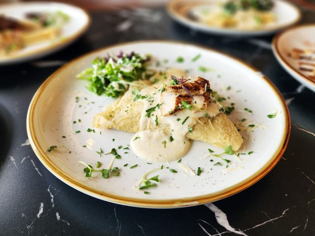 Chicken Alfredo Crêpe.