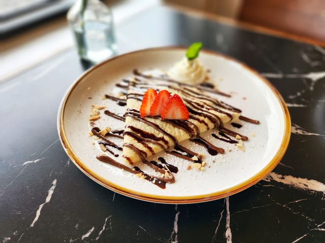 Le Nutella Crepe/Waffle.