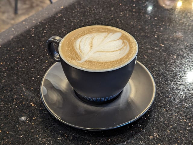 Latte (Hot).